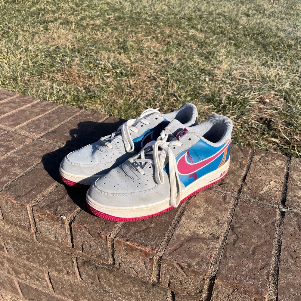 Air Force 1s - Picture 1 of 6